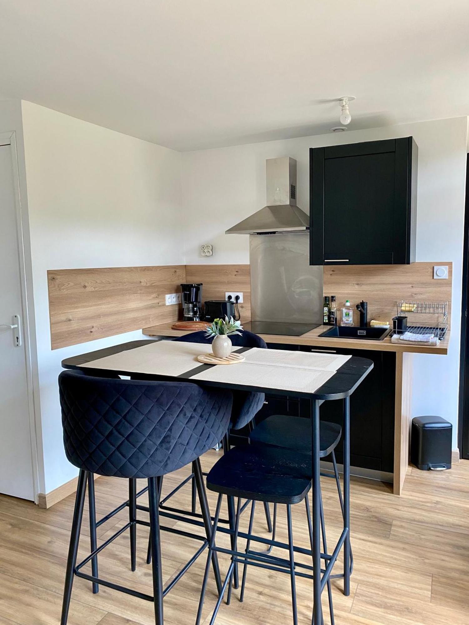 Magnifique Appartement 2/4 Pers - Le Saint Leo Saint-Léonard-des-Bois Exterior foto